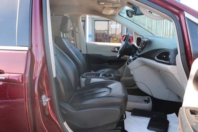 Chrysler Pacifica Touring L FWD 2018