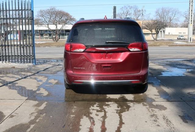 Chrysler Pacifica Touring L FWD 2018