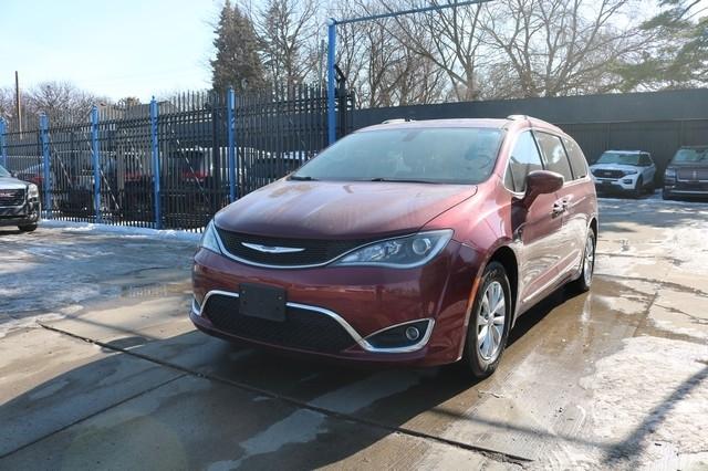 Chrysler Pacifica Touring L FWD 2018