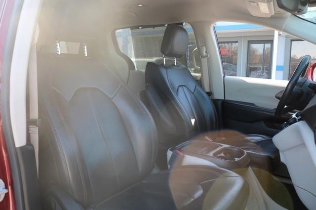 Chrysler Pacifica Touring L FWD 2018