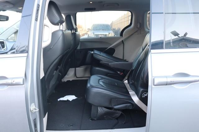 Chrysler Pacifica Touring L FWD 2018