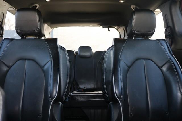 Chrysler Pacifica Hybrid Limited FWD 2021