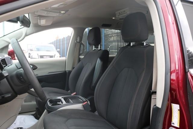 Chrysler Pacifica Touring Plus FWD 2018