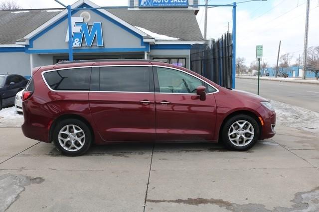 Chrysler Pacifica Touring Plus FWD 2018