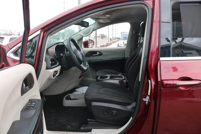 Chrysler Pacifica Touring Plus FWD 2018