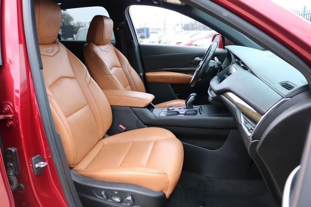 Cadillac XT4 FWD 4dr Sport 2019