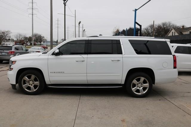 Chevrolet Suburban 4WD 4dr 1500 Premier 2017