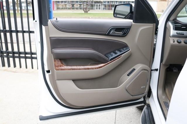 Chevrolet Suburban 4WD 4dr 1500 Premier 2017