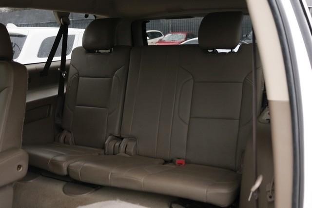Chevrolet Suburban 4WD 4dr 1500 Premier 2017
