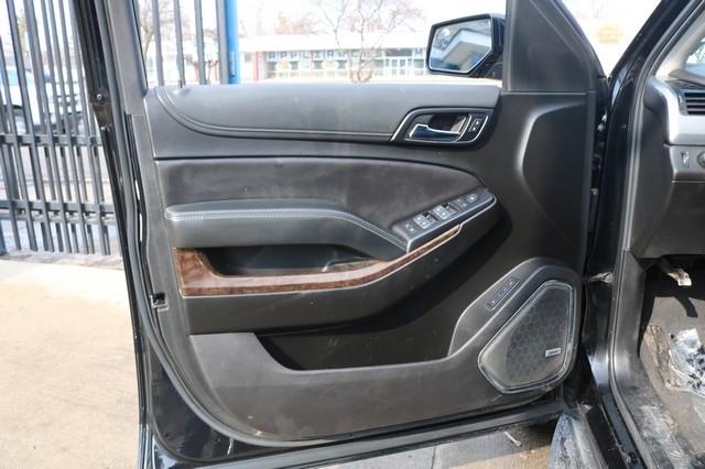 Chevrolet Suburban 4WD 4dr 1500 LT 2019