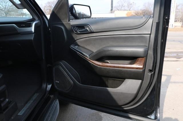 Chevrolet Suburban 4WD 4dr 1500 LT 2019