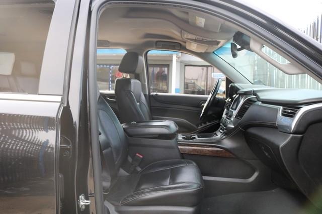 Chevrolet Suburban 4WD 4dr 1500 LT 2019