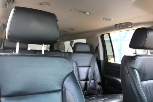 Chevrolet Suburban 4WD 4dr 1500 LT 2019