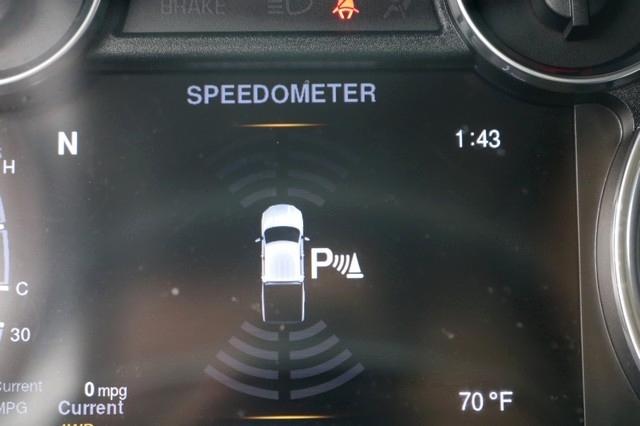 RAM 1500 4WD Crew Cab 140.5" Big Horn 2016