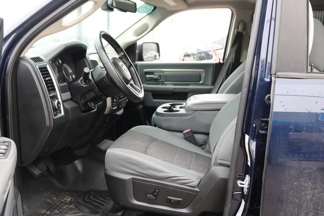 RAM 1500 4WD Crew Cab 140.5" Big Horn 2016