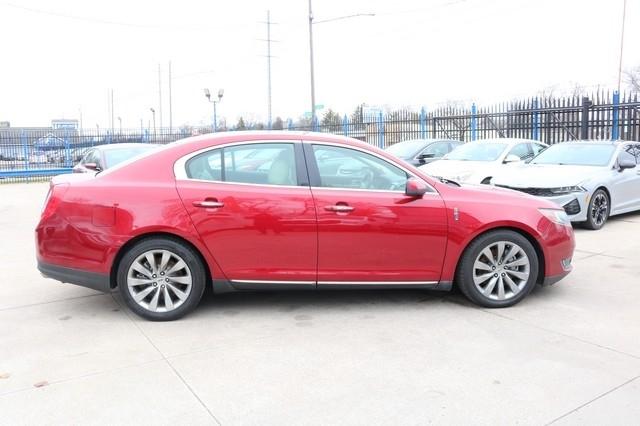 Lincoln MKS 4dr Sdn 3.7L AWD 2013