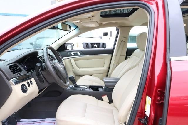 Lincoln MKS 4dr Sdn 3.7L AWD 2013