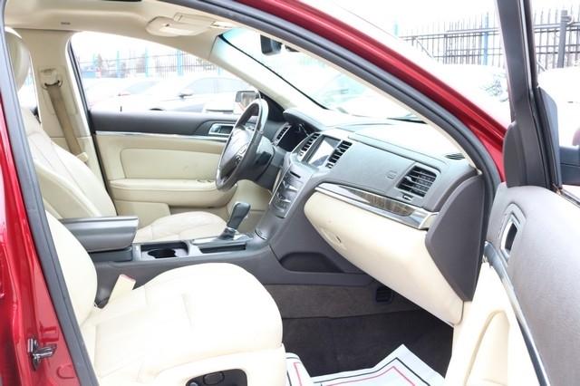 Lincoln MKS 4dr Sdn 3.7L AWD 2013