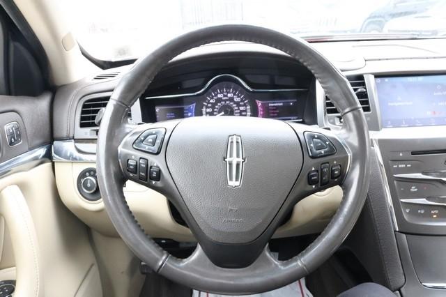 Lincoln MKS 4dr Sdn 3.7L AWD 2013