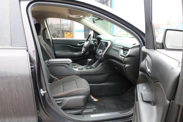 GMC Acadia AWD 4dr SLE w/SLE-2 2017