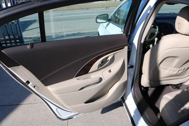 Buick LaCrosse 4dr Sdn Leather FWD 2015