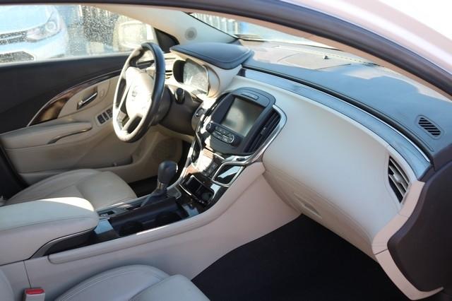 Buick LaCrosse 4dr Sdn Leather FWD 2015