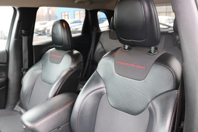 Jeep Cherokee 4WD 4dr Trailhawk 2015