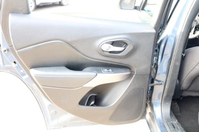 Jeep Cherokee Latitude FWD 2020