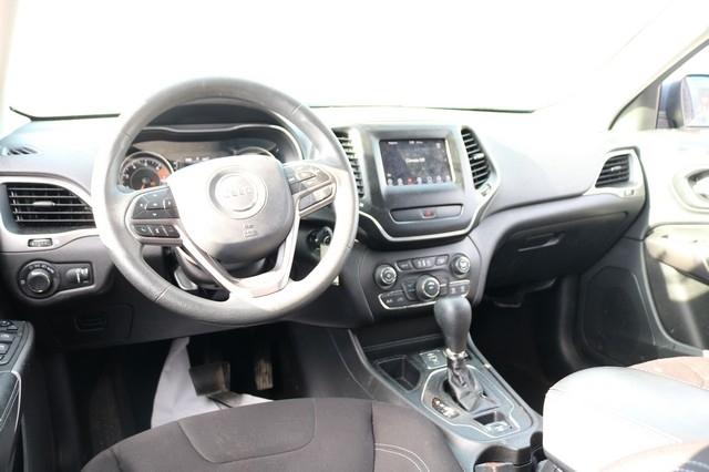 Jeep Cherokee Latitude FWD 2020