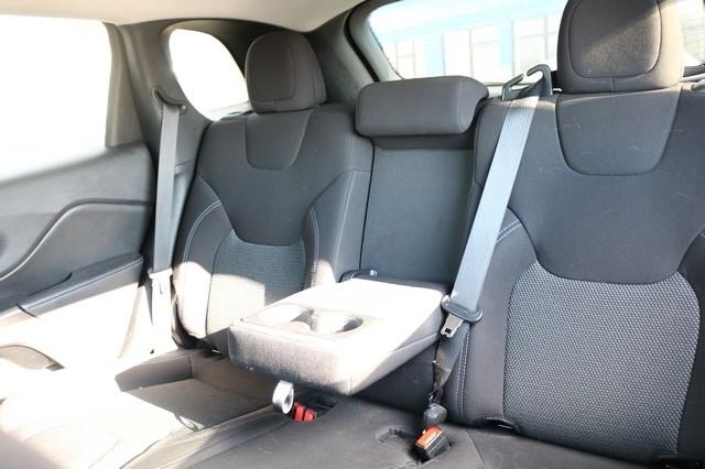 Jeep Cherokee Latitude FWD 2020