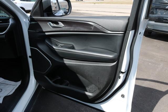 Jeep Grand Cherokee L Laredo 4x4 2022