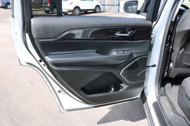 Jeep Grand Cherokee L Laredo 4x4 2022