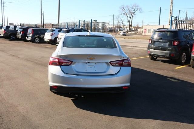 Chevrolet Malibu 4dr Sdn LT 2021