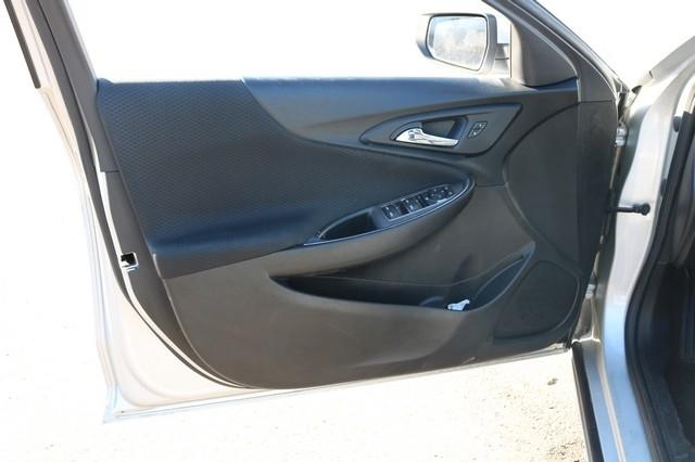 Chevrolet Malibu 4dr Sdn LT 2021