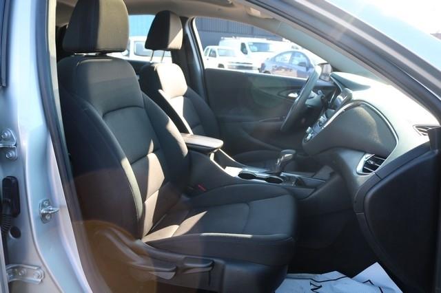 Chevrolet Malibu 4dr Sdn LT 2021