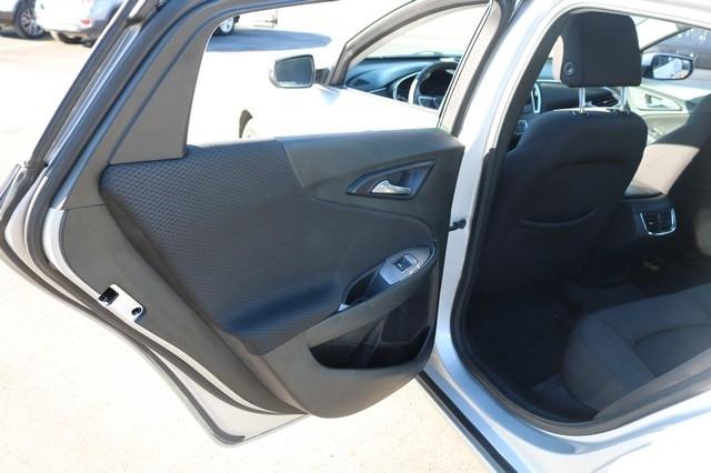 Chevrolet Malibu 4dr Sdn LT 2021