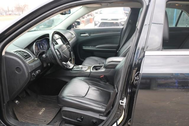 Chrysler 300 4dr Sdn 300C AWD 2015