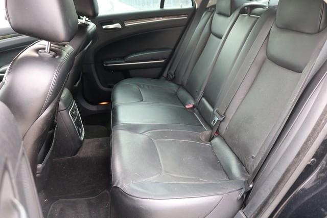 Chrysler 300 4dr Sdn 300C AWD 2015