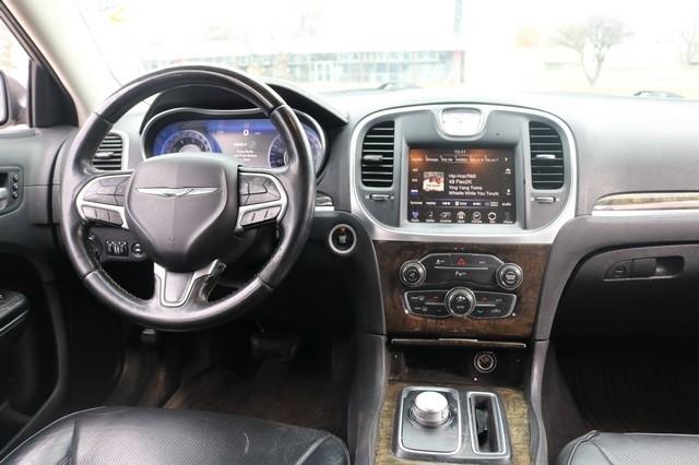 Chrysler 300 4dr Sdn 300C AWD 2015