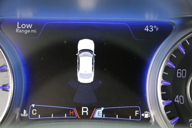 Chrysler 300 4dr Sdn 300C AWD 2015