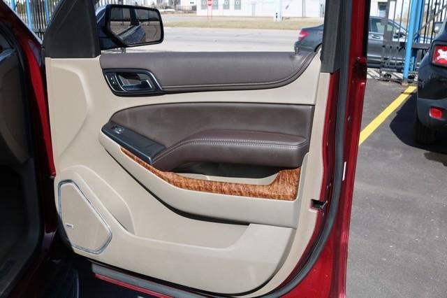 Chevrolet Suburban 4WD 4dr 1500 Premier 2019