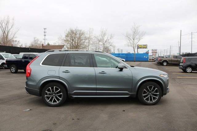 Volvo XC90 T6 AWD 7-Passenger Momentum 2017