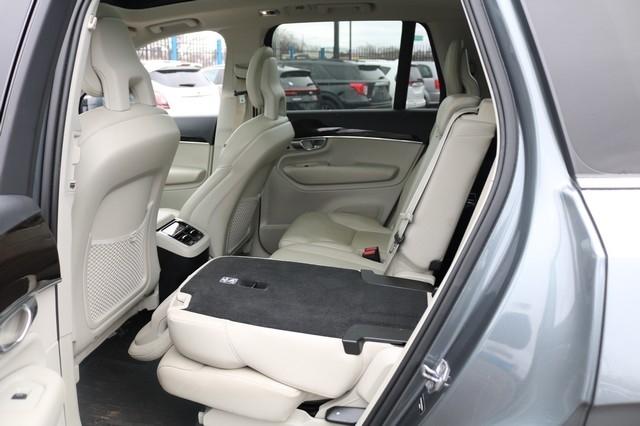 Volvo XC90 T6 AWD 7-Passenger Momentum 2017