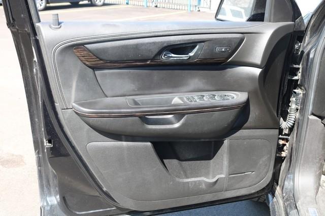 GMC Acadia AWD 4dr Denali 2015