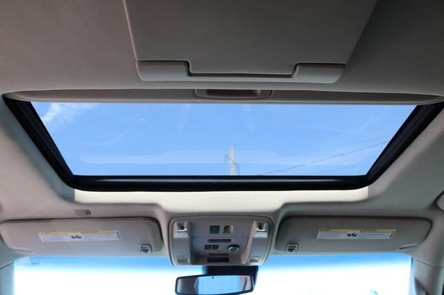 GMC Yukon XL 4WD 4dr Denali 2016