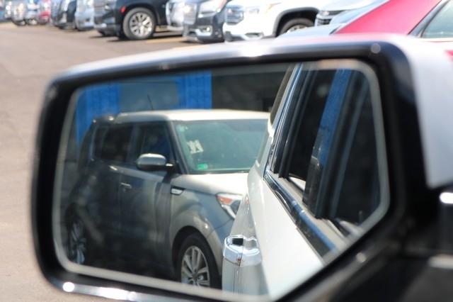 GMC Yukon XL 4WD 4dr Denali 2016