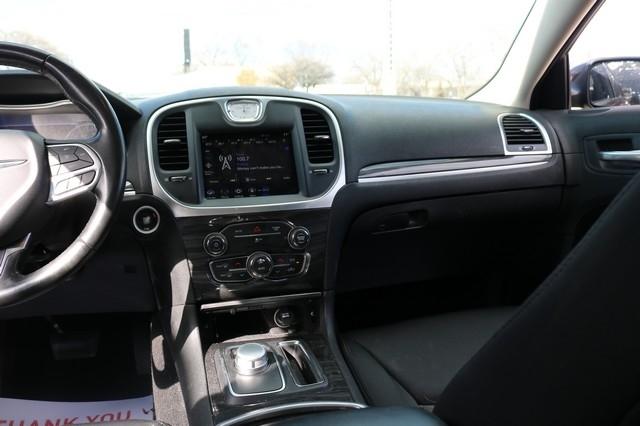 Chrysler 300 Touring RWD 2020