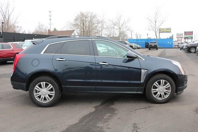 Cadillac SRX FWD 4dr Base 2016