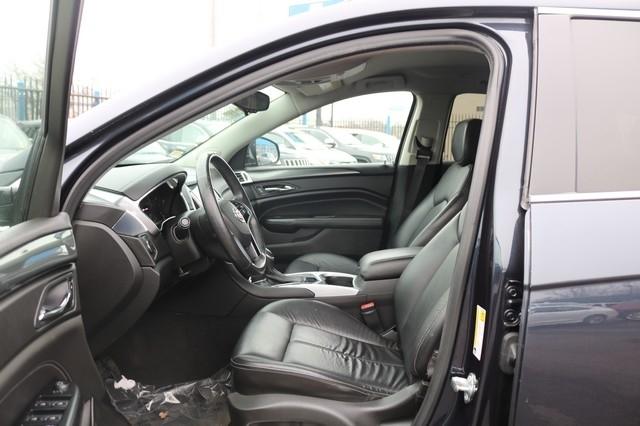 Cadillac SRX FWD 4dr Base 2016