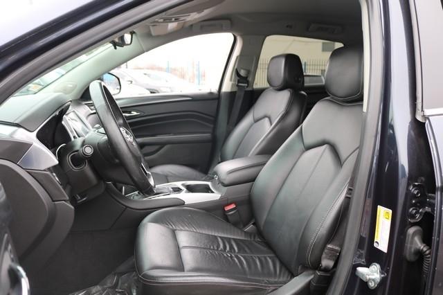 Cadillac SRX FWD 4dr Base 2016